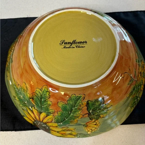 Floral Ceramic Bowl with Sunflower Design - Picture 3 of 5